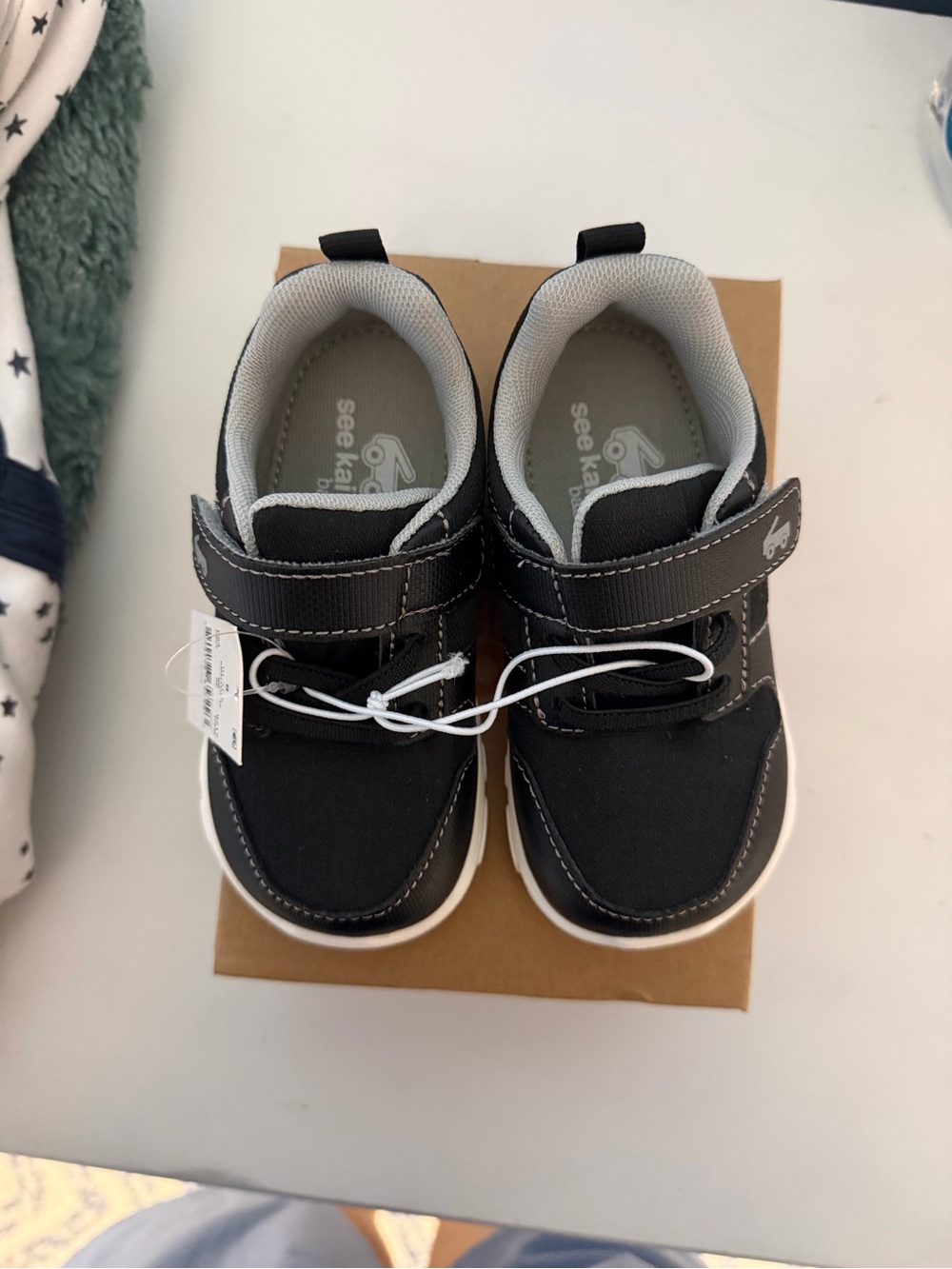 See Kai Run Black and Gray Kids Velcro Sneakers size 8